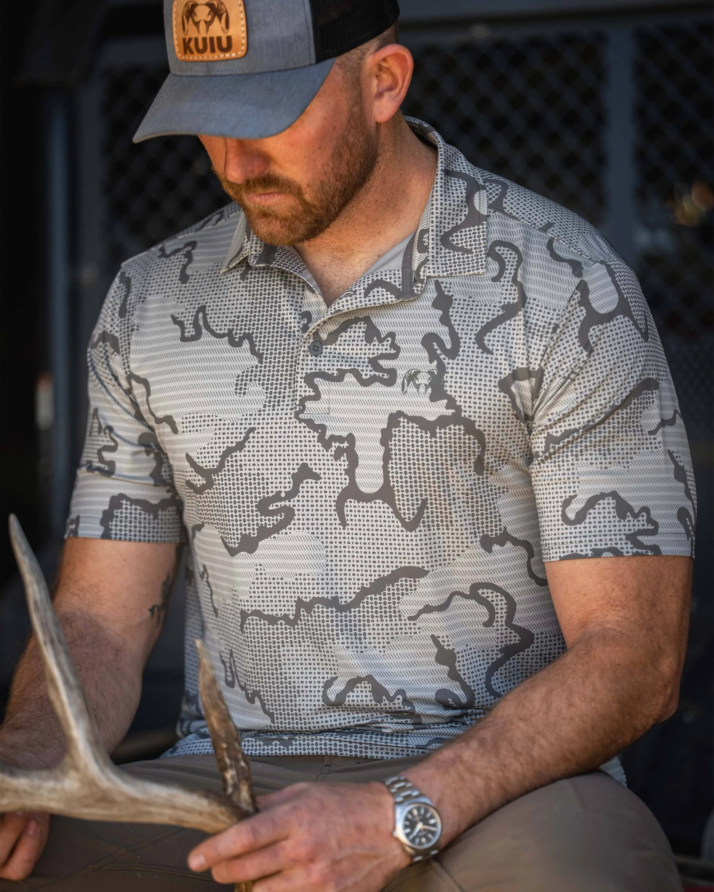 KUIU Performance Polo | Stone Tonal - Image 4