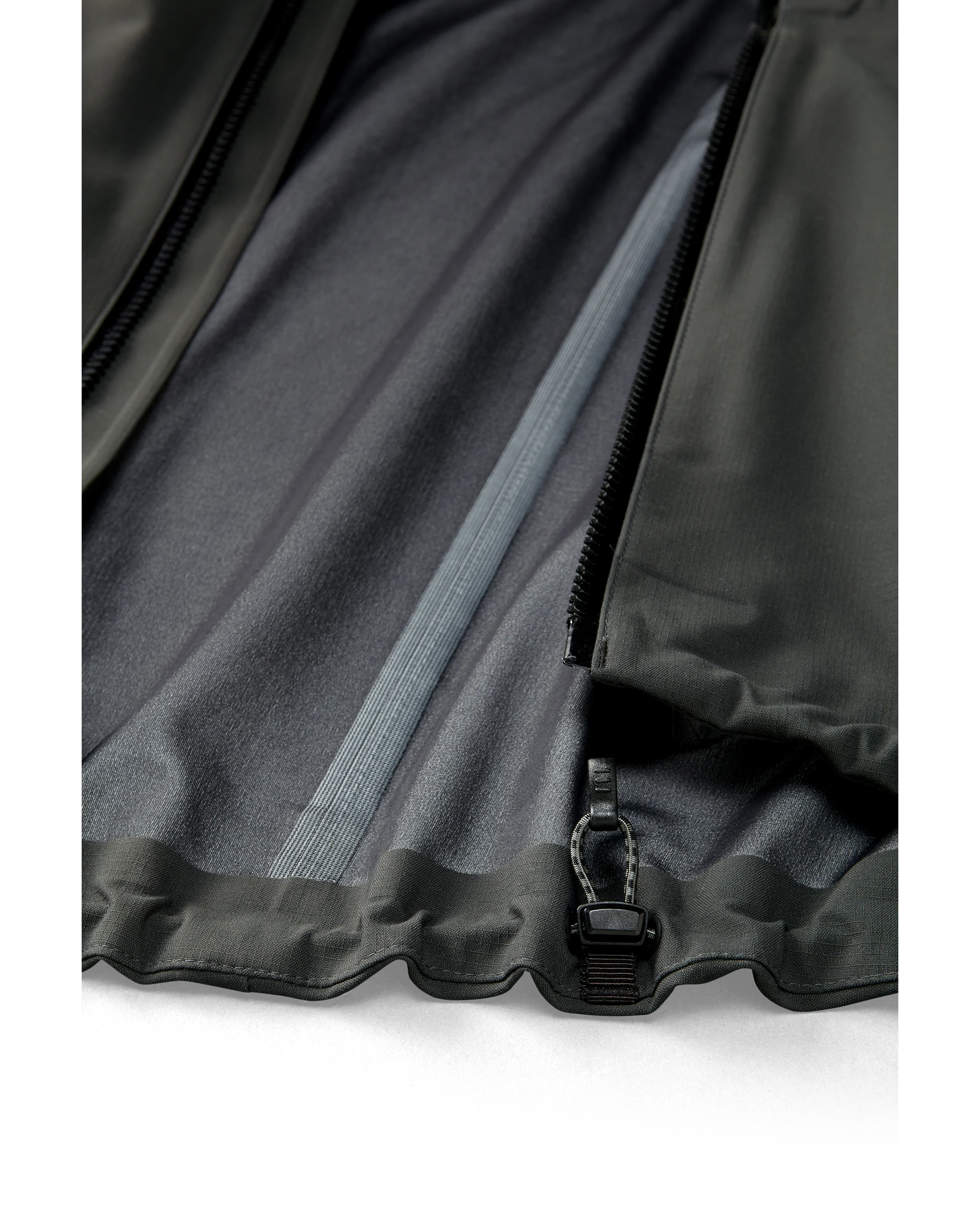 KUIU Kutana Storm Shell Jacket | Gunmetal - Image 4