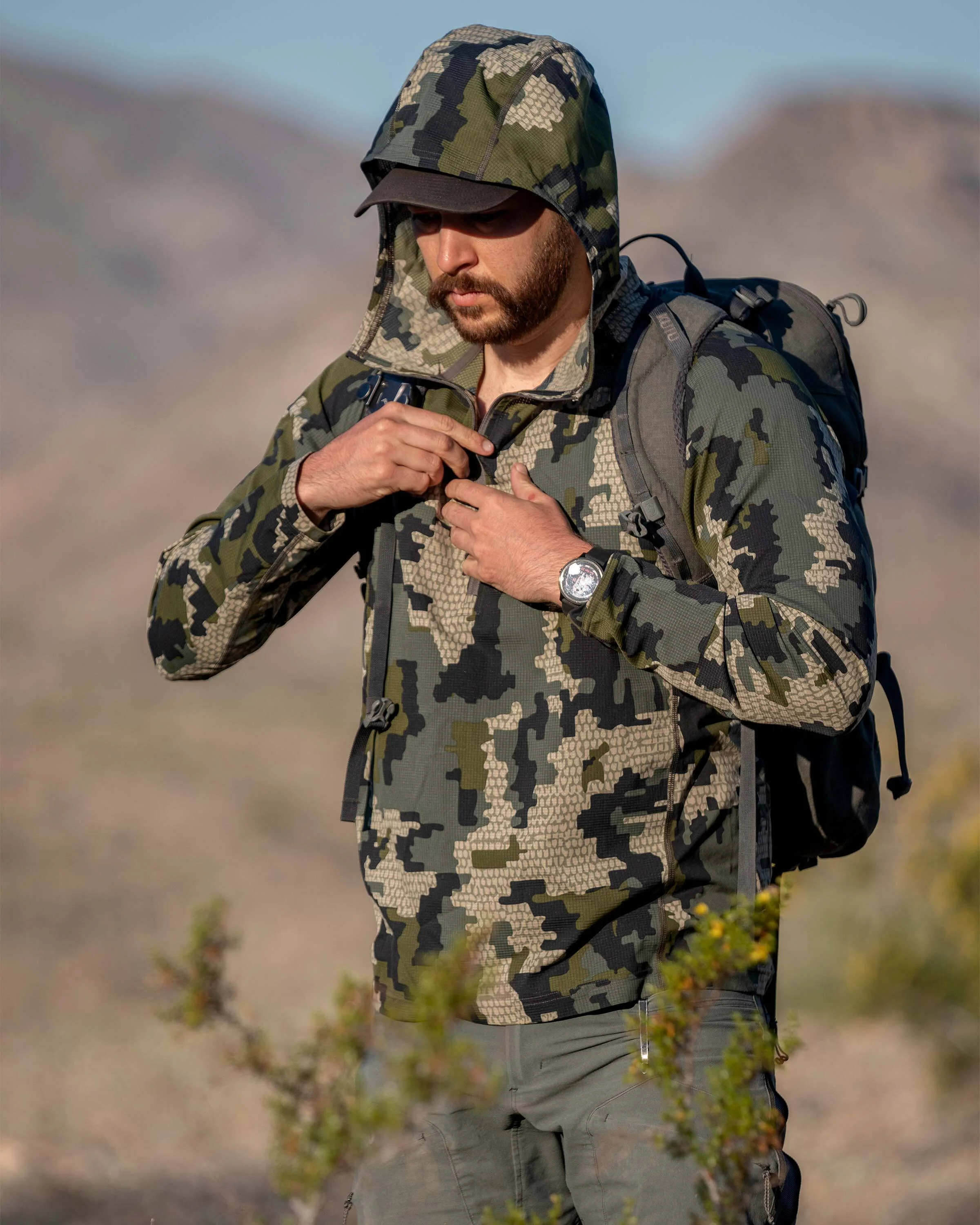 Tiburon Hybrid Hoodie | Stone - Image 13