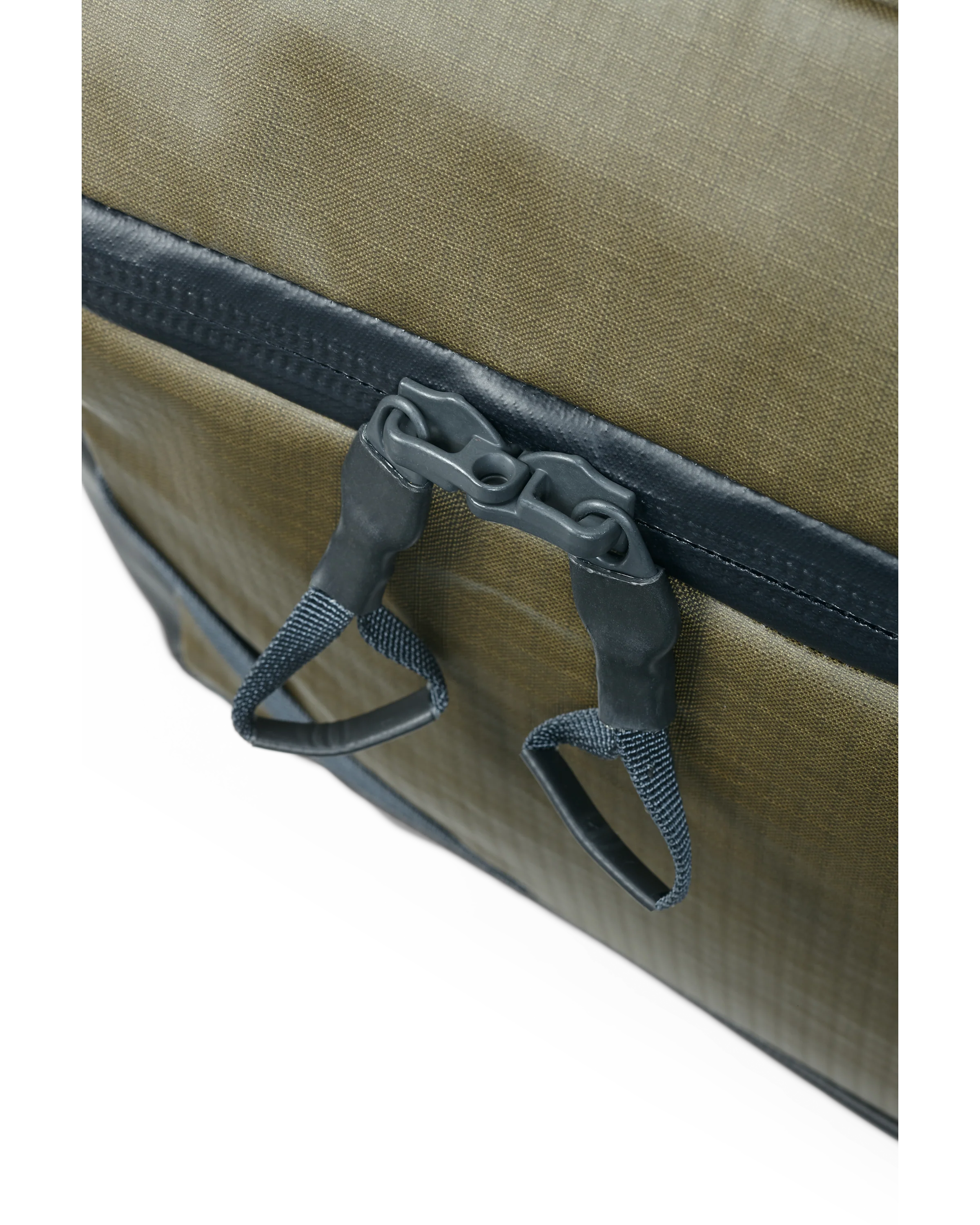 Waypoint 10400 Duffel | Black - Image 5