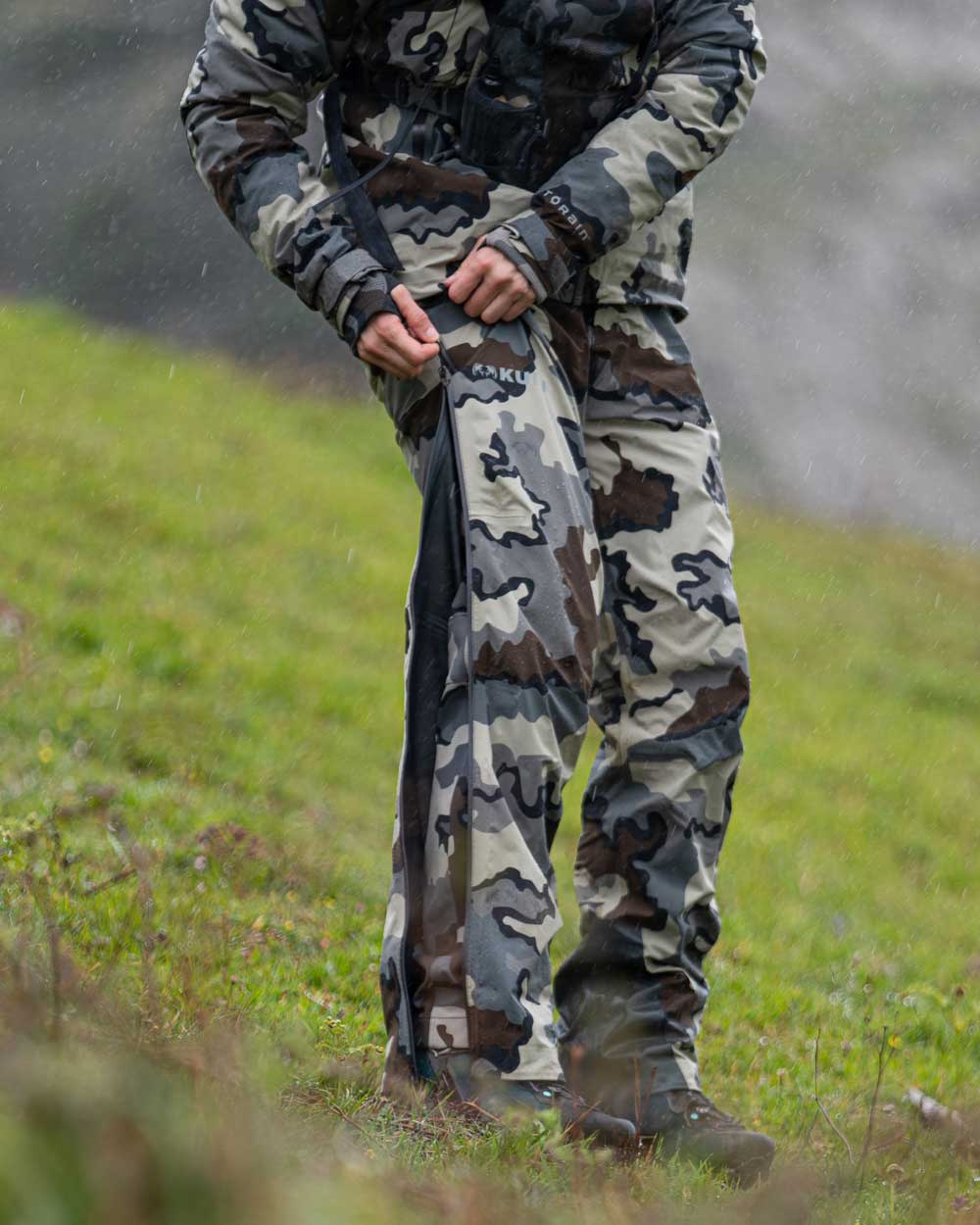 Women's Chugach TR Rain Pant | Valo - Image 6